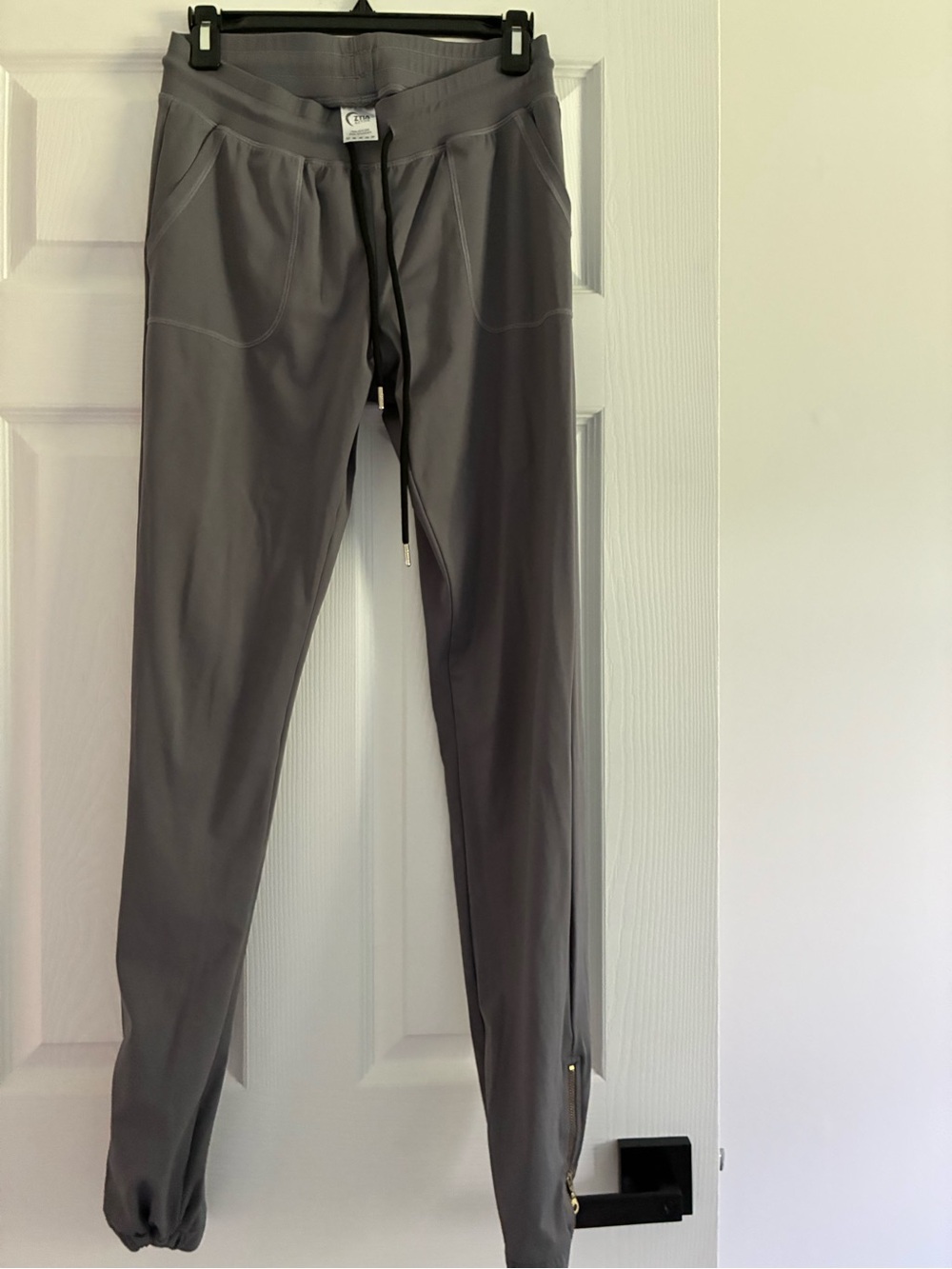 Zyia Gray Peak Zipper Joggers Long Women Pants Size XS